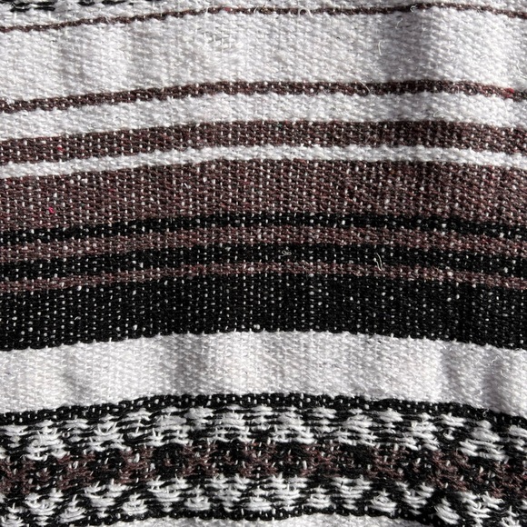 Traditional Mexican Yoga Blanket 🧘‍♂️ - Picture 3 of 4